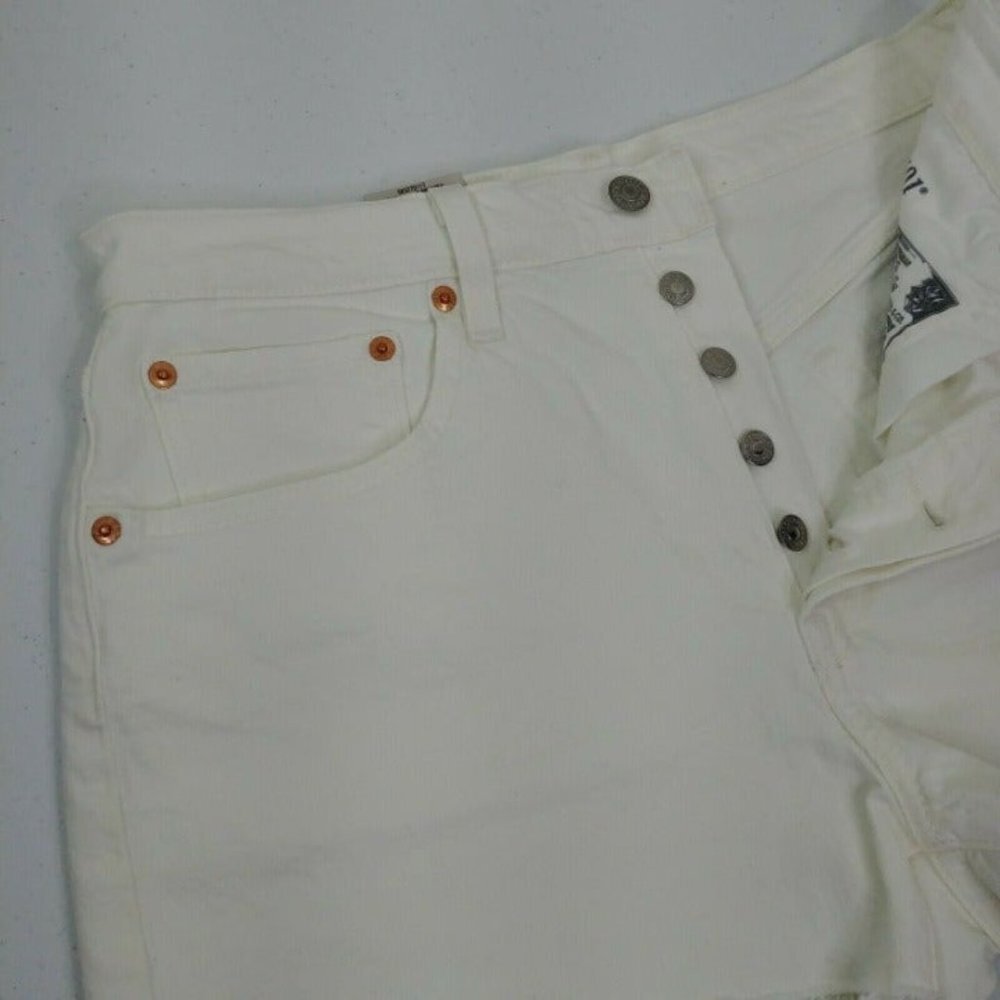Levi's Women's 501 Cut Off Shorts Size 30 Off Whit - Picture 7 of 11